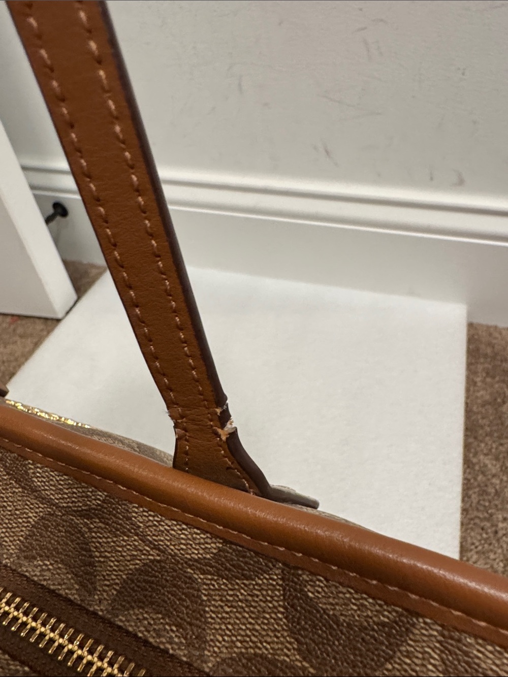 Coach Brown Signature Canvas city tote bag with hangtag - Picture 7 of 11